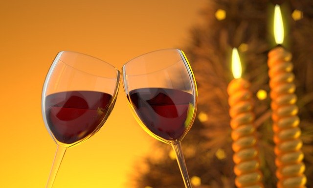 dvě skleničky vína.jpg